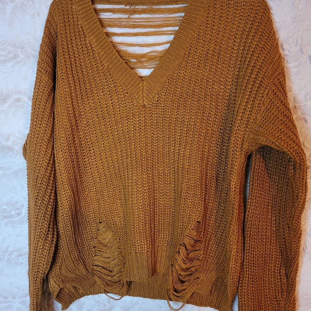 Touch ME Sweater size Medium Color Cognac